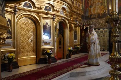 Duminica vindecării orbului din naştere la Catedrala Arhiepiscopală din Galaţi – fotografia 8