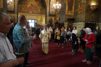 Duminica vindecării orbului din naştere la Catedrala Arhiepiscopală din Galaţi – fotografia 18