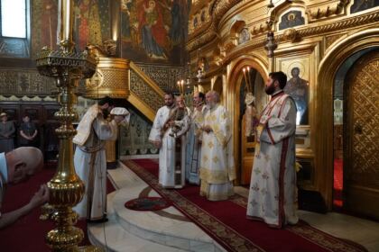 Duminica vindecării orbului din naştere la Catedrala Arhiepiscopală din Galaţi – fotografia 21