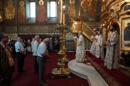 Duminica vindecării orbului din naştere la Catedrala Arhiepiscopală din Galaţi – fotografia 22
