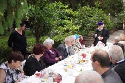 Duminica vindecării orbului din naştere la Catedrala Arhiepiscopală din Galaţi – fotografia 36