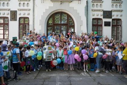 Zi de sărbătoare şi de bucurie pentru elevii seminarişti gălăţeni – fotografia 5