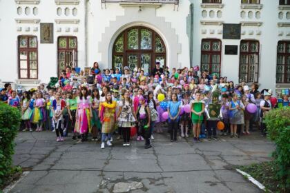 Zi de sărbătoare şi de bucurie pentru elevii seminarişti gălăţeni – fotografia 7