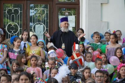 Zi de sărbătoare şi de bucurie pentru elevii seminarişti gălăţeni – fotografia 8