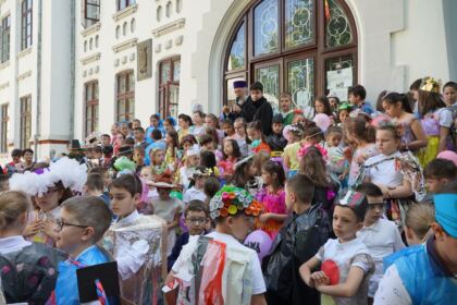 Zi de sărbătoare şi de bucurie pentru elevii seminarişti gălăţeni – fotografia 17