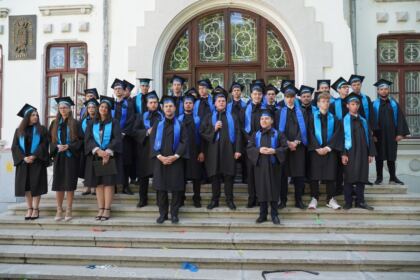 Zi de sărbătoare şi de bucurie pentru elevii seminarişti gălăţeni – fotografia 24