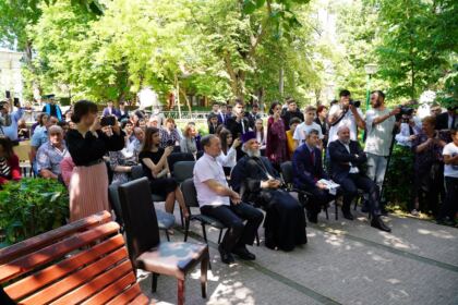 Zi de sărbătoare şi de bucurie pentru elevii seminarişti gălăţeni – fotografia 35