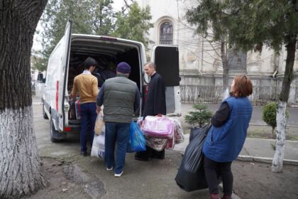 Activităţi pentru sprijinirea refugiaţilor din Ucraina – fotografia 3