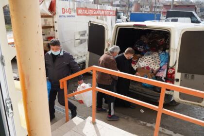 Activităţi pentru sprijinirea refugiaţilor din Ucraina – fotografia 8