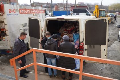 Activităţi pentru sprijinirea refugiaţilor din Ucraina – fotografia 12