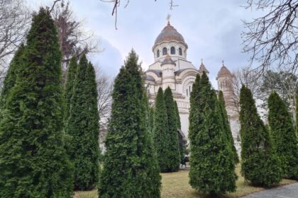 Întrunire cu elevii participanţi la concursul prilejuit de Duminica Ortodoxiei – fotografia 1