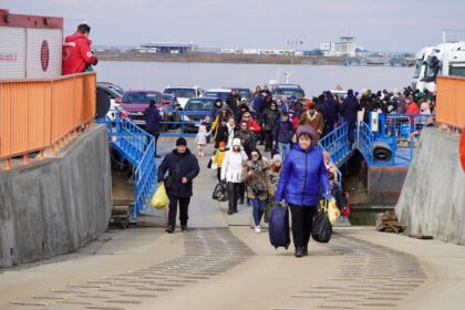 Activităţi pentru sprijinirea refugiaţilor din Ucraina – fotografia 5