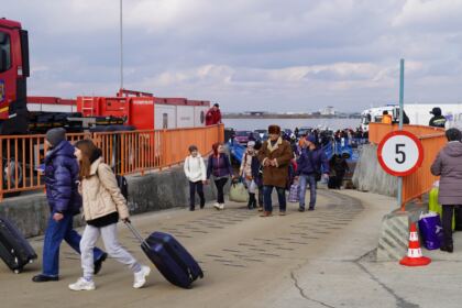 Activităţi pentru sprijinirea refugiaţilor din Ucraina – fotografia 7