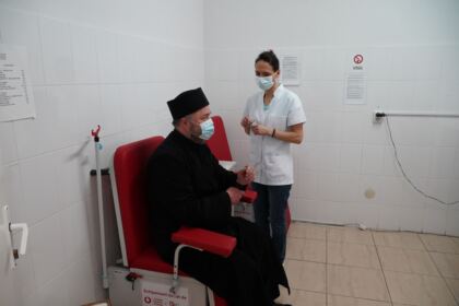 O nouă acţiune de donare de sânge în Arhiepiscopia Dunării de Jos – fotografia 9