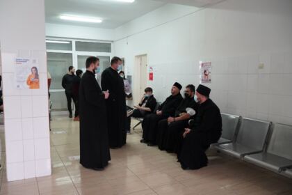 O nouă acţiune de donare de sânge în Arhiepiscopia Dunării de Jos – fotografia 11