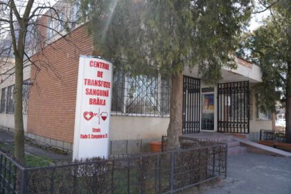 În Arhiepiscopia Dunării de Jos continuă campanie de donare de sânge – fotografia 1