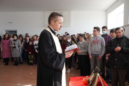 Etapa judeţeană a Olimpiadei de Religie în Galaţi şi Brăila – fotografia 6