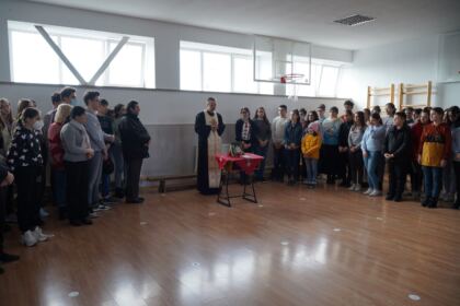 Etapa judeţeană a Olimpiadei de Religie în Galaţi şi Brăila – fotografia 8