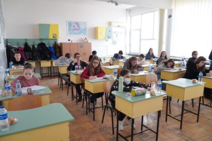 Etapa judeţeană a Olimpiadei de Religie în Galaţi şi Brăila – fotografia 12