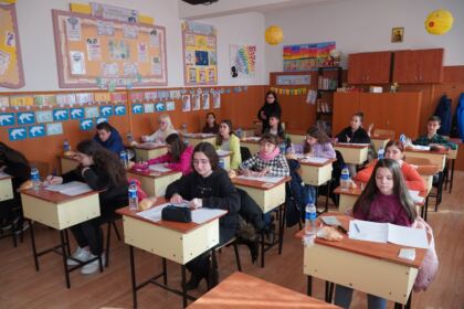 Etapa judeţeană a Olimpiadei de Religie în Galaţi şi Brăila – fotografia 21
