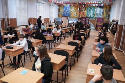 Etapa judeţeană a Olimpiadei de Religie în Galaţi şi Brăila – fotografia 17