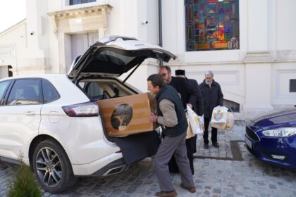 Două parohii brăilene au oferit daruri Spitalului de Obstetrică şi Ginecologie din Brăila – fotografia 6