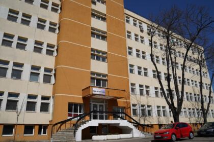 Două parohii brăilene au oferit daruri Spitalului de Obstetrică şi Ginecologie din Brăila – fotografia 9