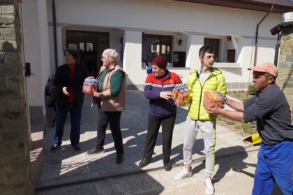 Un nou transport cu ajutoare pentru cetăţenii ucraineni – fotografia 24