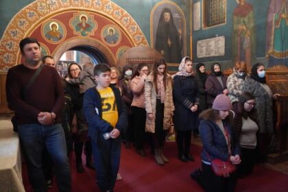 „Marşul pentru viaţă“ în Arhiepiscopia Dunării de Jos – fotografia 6