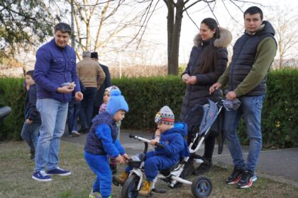 „Marşul pentru viaţă“ în Arhiepiscopia Dunării de Jos – fotografia 16