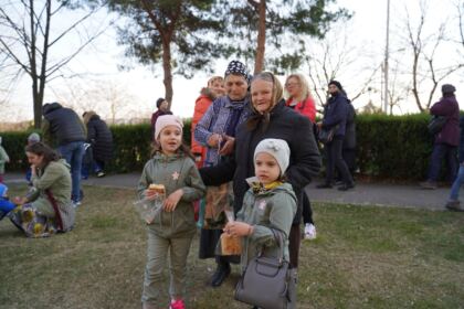 „Marşul pentru viaţă“ în Arhiepiscopia Dunării de Jos – fotografia 17