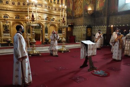Rugăciune şi filantropie în Duminica Sfintei Cruci la Galaţi – fotografia 8