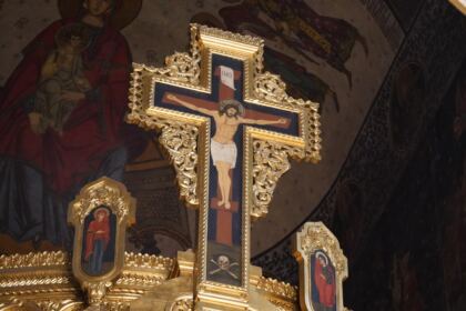 Rugăciune şi filantropie în Duminica Sfintei Cruci la Galaţi – fotografia 12