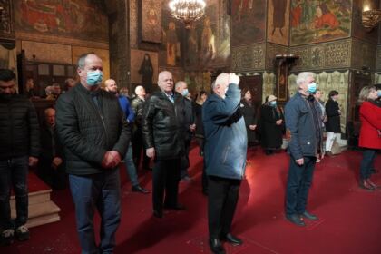 Rugăciune şi filantropie în Duminica Sfintei Cruci la Galaţi – fotografia 17