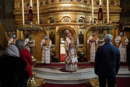 Rugăciune şi filantropie în Duminica Sfintei Cruci la Galaţi – fotografia 18