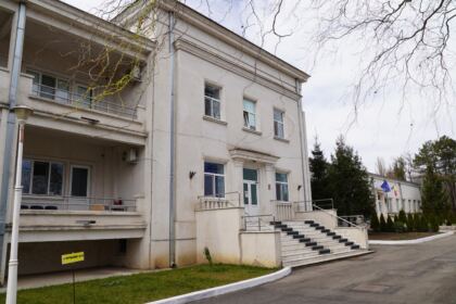 Rugăciune şi filantropie în Duminica Sfintei Cruci la Galaţi – fotografia 1