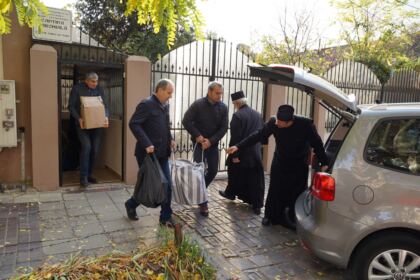 Ajutoare pentru tinerii orfani şi copiii nevoiaşi prin Centrul social „Sfântul Vasile cel Mare“ din Brăila – fotografia 21