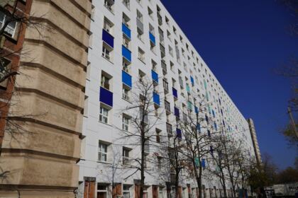 Sfântul Ierarh Nectarie i-a binecuvântat pe elevii seminarişti şi pe bolnavii din Spitalul Judeţean „Sf. Ap. Andrei“ din Galaţi – fotografia 24