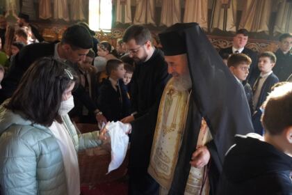 Diplome şi daruri oferite elevilor seminarişti – fotografia 38