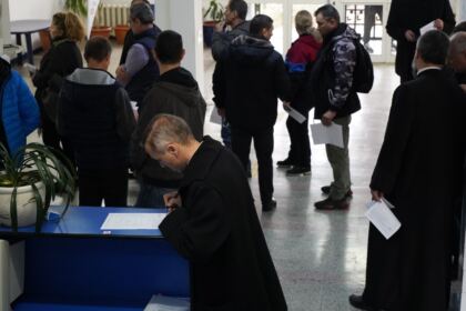 O nouă acţiune de solidaritate a preoţilor şi credincioşilor brăileni – fotografia 11