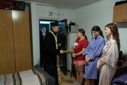 Slujbă de binecuvântare a căminelor studenţeşti la Galaţi – fotografia 34