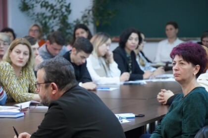 Sesiune de comunicări ştiinţifice la Galaţi – fotografia 31