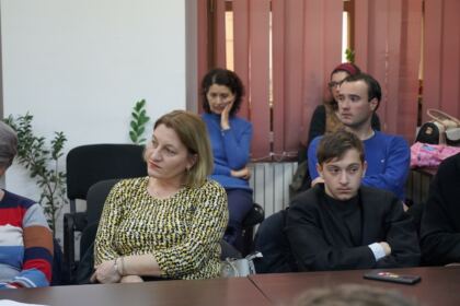 Sesiune de comunicări ştiinţifice la Galaţi – fotografia 40