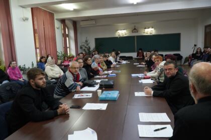 Sesiune de comunicări ştiinţifice la Galaţi – fotografia 44