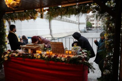 La Galaţi continuă în aceste zile pelerinajul la sfintele moaşte – fotografia 12