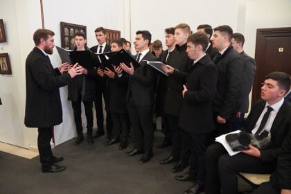 Simpozion naţional interseminarial la Galaţi – fotografia 13