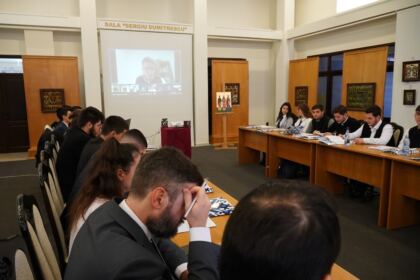 Simpozion naţional interseminarial la Galaţi – fotografia 17