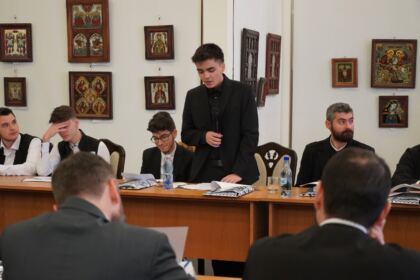 Simpozion naţional interseminarial la Galaţi – fotografia 18