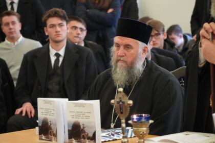 Simpozion naţional interseminarial la Galaţi – fotografia 31