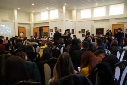 Simpozion naţional interseminarial la Galaţi – fotografia 40